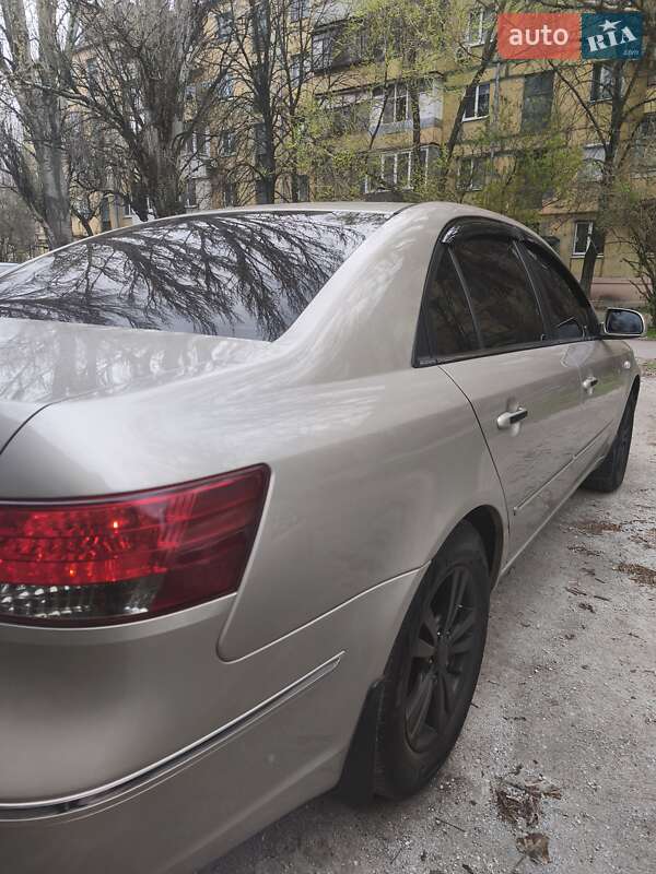 Седан Hyundai Sonata 2009 в Запоріжжі