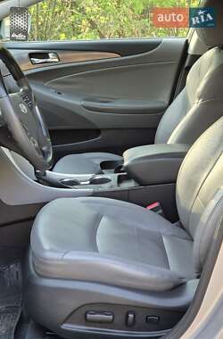 Седан Hyundai Sonata 2012 в 