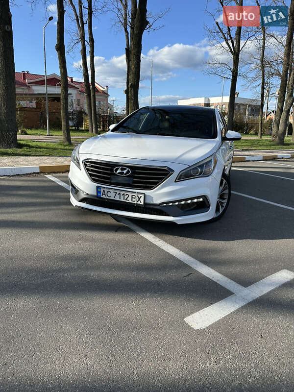 Седан Hyundai Sonata 2015 в 