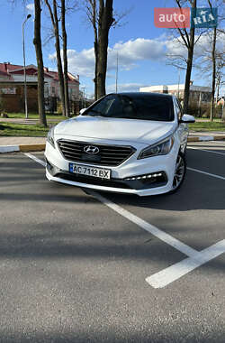 Седан Hyundai Sonata 2015 в 