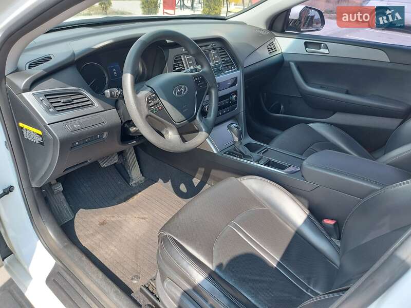 Седан Hyundai Sonata 2015 в Одессе