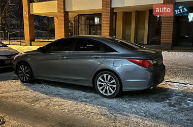 Седан Hyundai Sonata 2013 в 