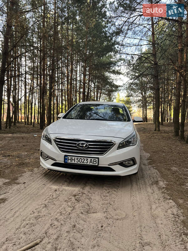 Седан Hyundai Sonata 2015 в 