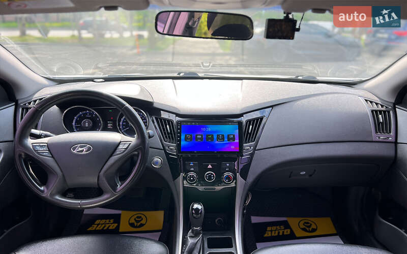 Седан Hyundai Sonata 2015 в Львове