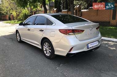 Седан Hyundai Sonata 2017 в 