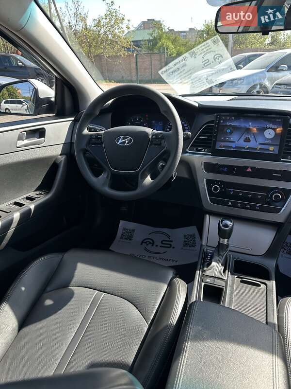 Седан Hyundai Sonata 2016 в Кривому Розі