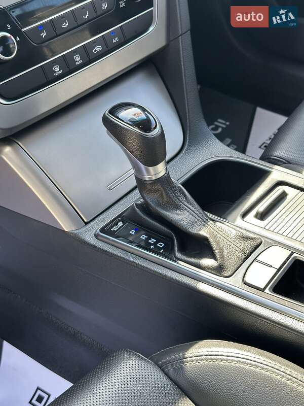 Седан Hyundai Sonata 2016 в Кривому Розі