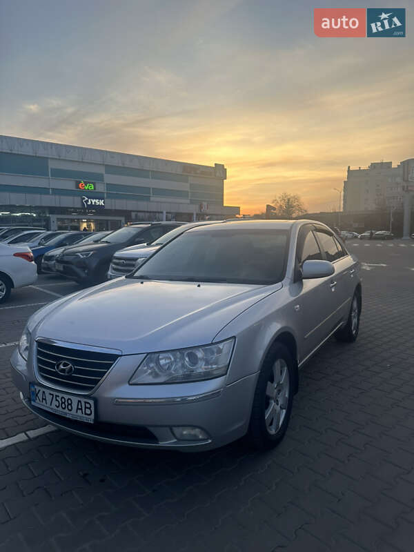 Седан Hyundai Sonata 2009 в Вишневому