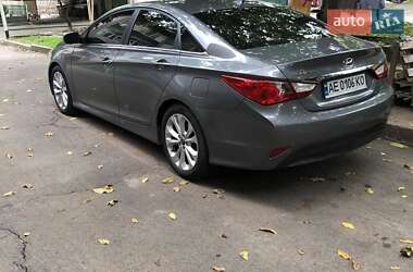Седан Hyundai Sonata 2014 в 