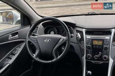 Седан Hyundai Sonata 2012 в 