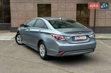 Седан Hyundai Sonata 2014 в 