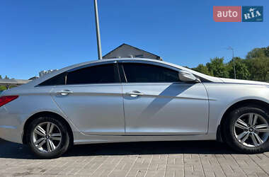 Седан Hyundai Sonata 2013 в 