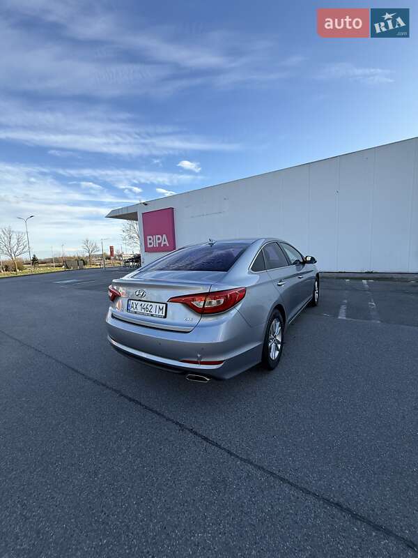 Седан Hyundai Sonata 2015 в Львове