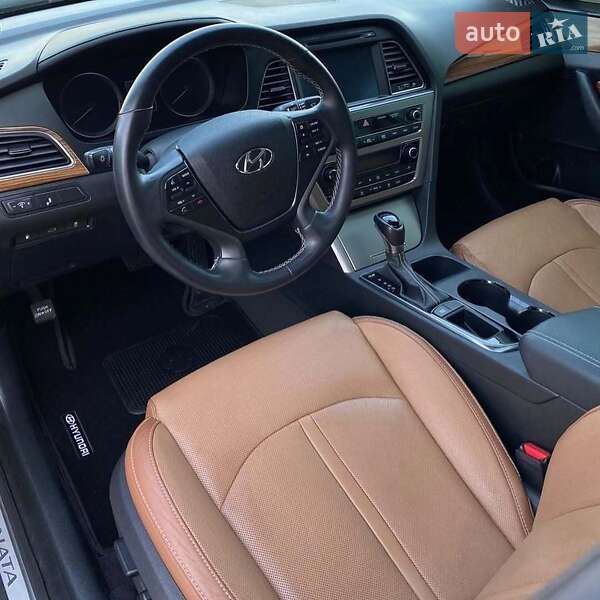 Седан Hyundai Sonata 2015 в Львові