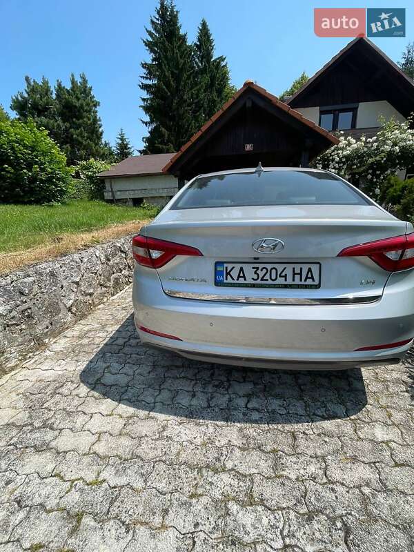 Седан Hyundai Sonata 2016 в Олександрії