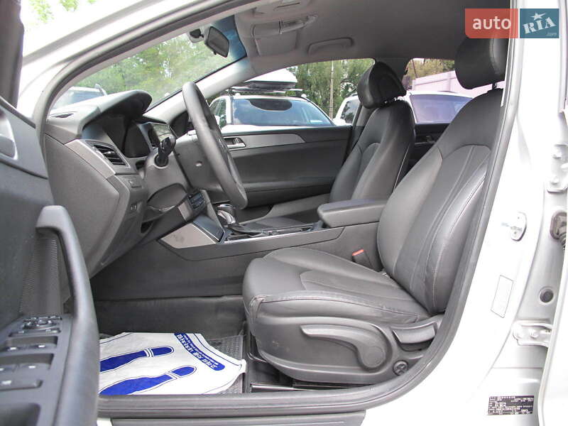 Седан Hyundai Sonata 2016 в Киеве
