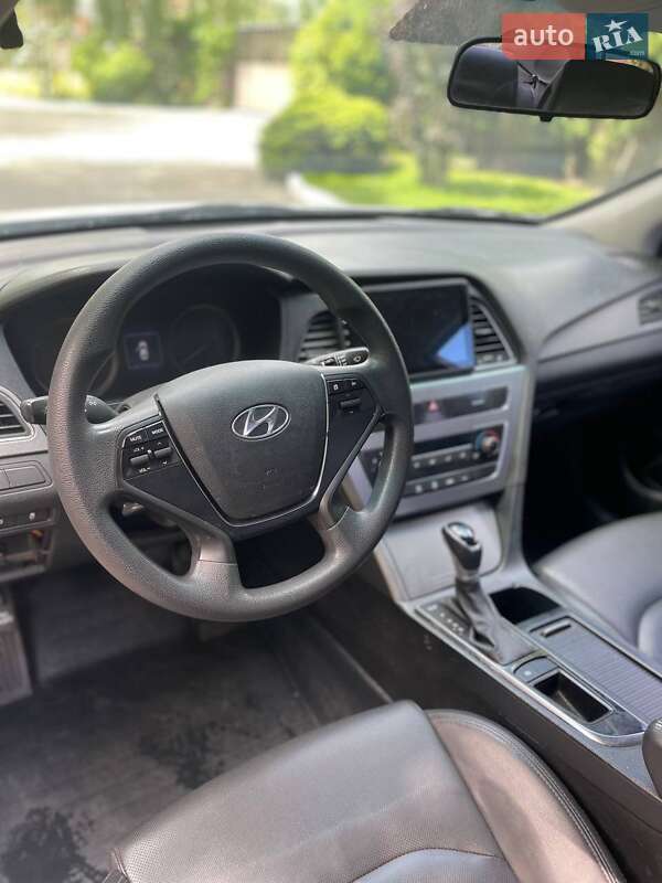 Седан Hyundai Sonata 2016 в Киеве