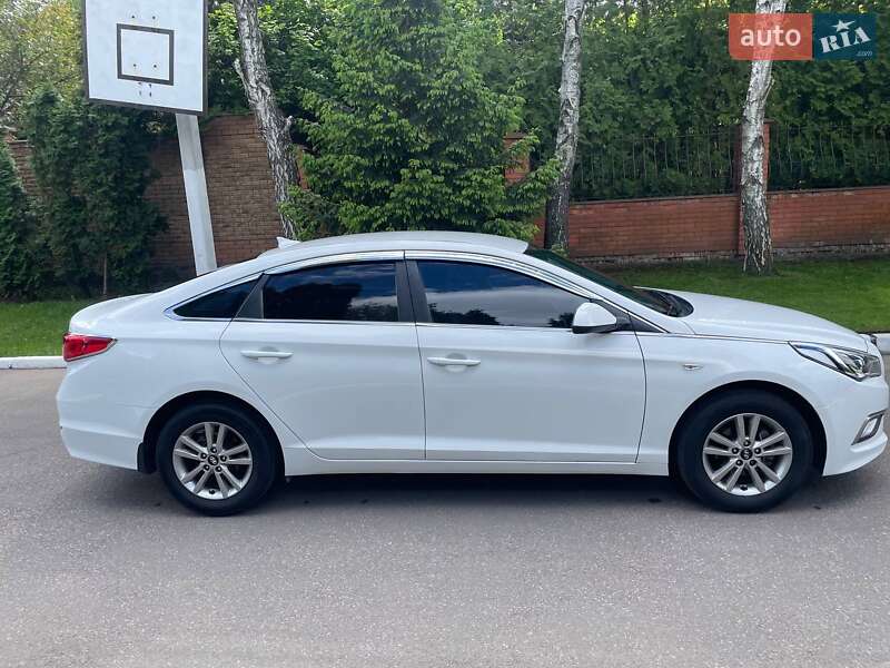 Седан Hyundai Sonata 2016 в Киеве