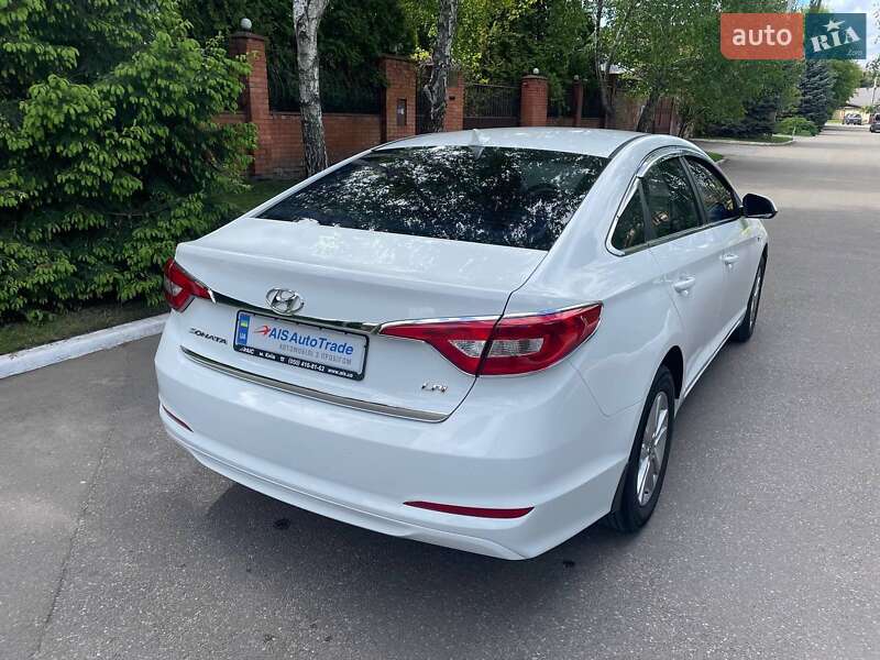 Седан Hyundai Sonata 2016 в Киеве