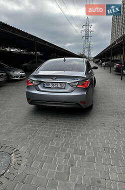 Седан Hyundai Sonata 2014 в 