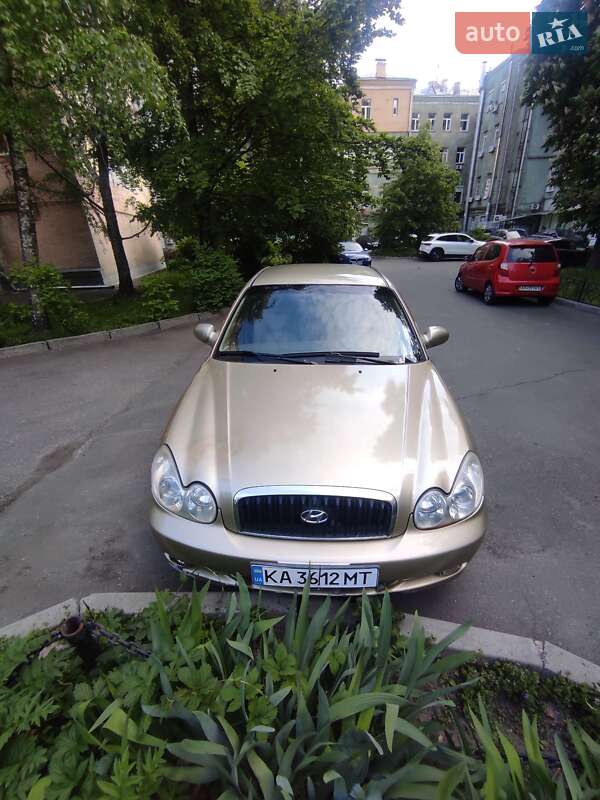 Hyundai Sonata 2004