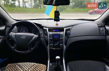 Седан Hyundai Sonata 2011 в 