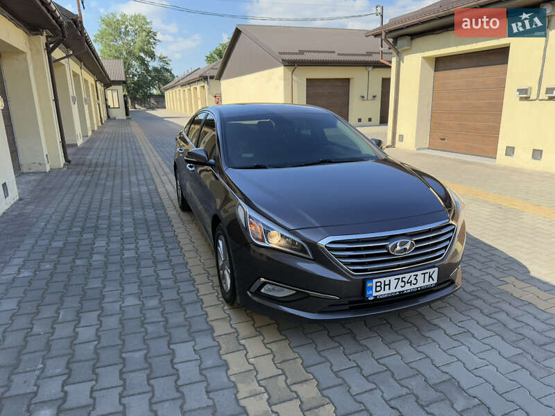 Седан Hyundai Sonata 2015 в Измаиле