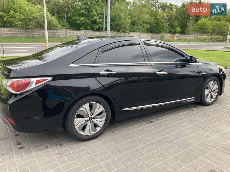 Седан Hyundai Sonata 2014 в Киеве