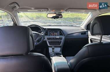 Седан Hyundai Sonata 2016 в Николаеве