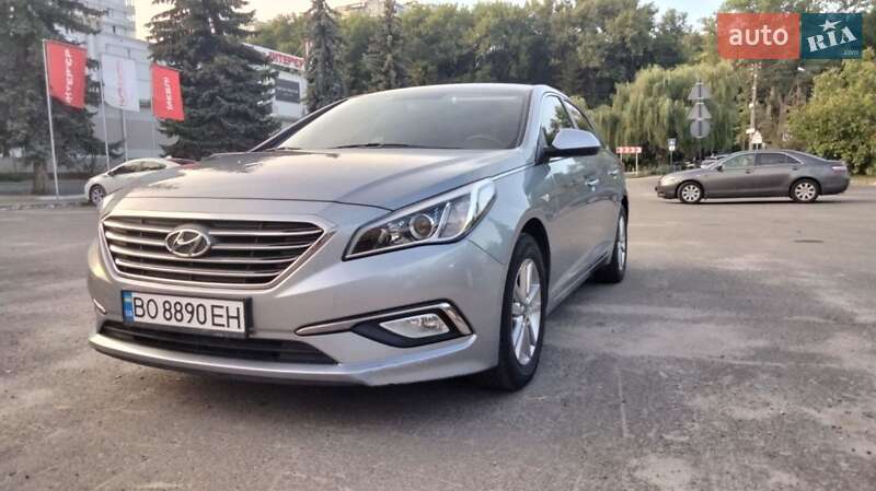 Седан Hyundai Sonata 2016 в Новоднестровске