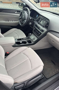 Седан Hyundai Sonata 2015 в 