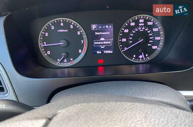 Седан Hyundai Sonata 2015 в 