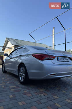 Седан Hyundai Sonata 2013 в 
