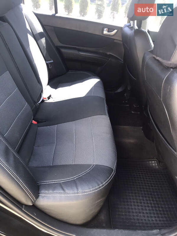 Седан Hyundai Sonata 2007 в Рівному