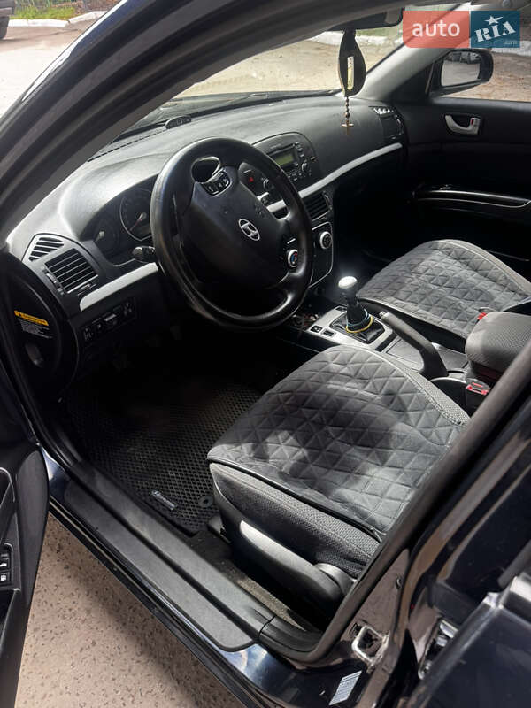 Седан Hyundai Sonata 2007 в Ровно