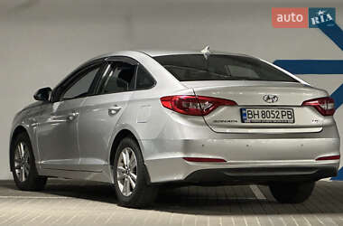 Седан Hyundai Sonata 2015 в 
