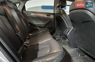 Седан Hyundai Sonata 2015 в 