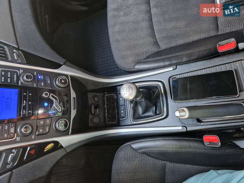 Седан Hyundai Sonata 2010 в Ромнах