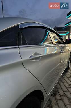 Седан Hyundai Sonata 2013 в 
