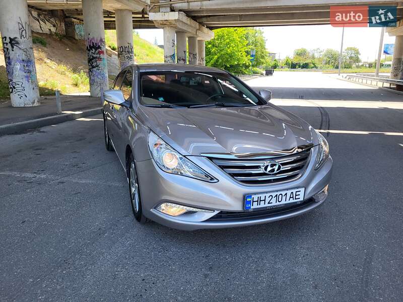 Седан Hyundai Sonata 2013 в 