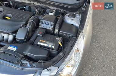 Седан Hyundai Sonata 2013 в 