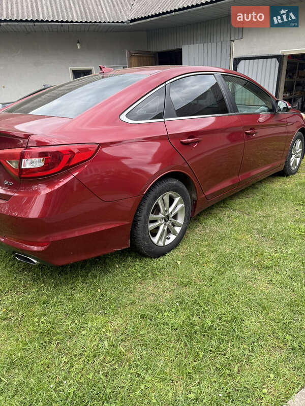 Седан Hyundai Sonata 2016 в Калуші