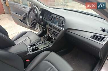 Седан Hyundai Sonata 2015 в 