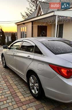 Седан Hyundai Sonata 2014 в 