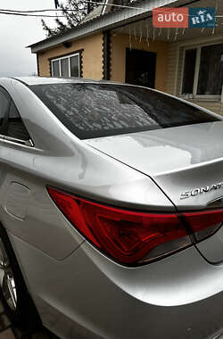 Седан Hyundai Sonata 2014 в 