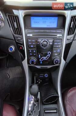 Седан Hyundai Sonata 2011 в 
