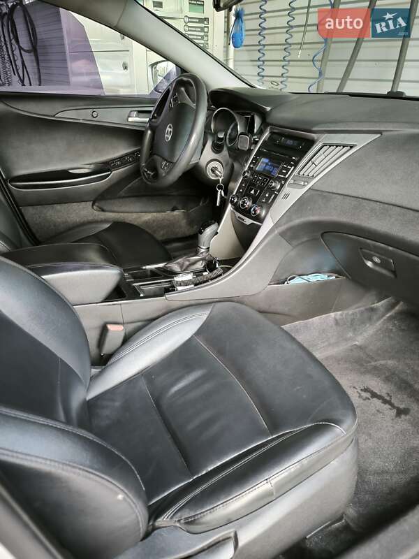 Седан Hyundai Sonata 2014 в Кам'янському
