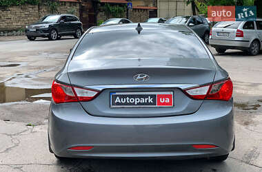 Седан Hyundai Sonata 2011 в 