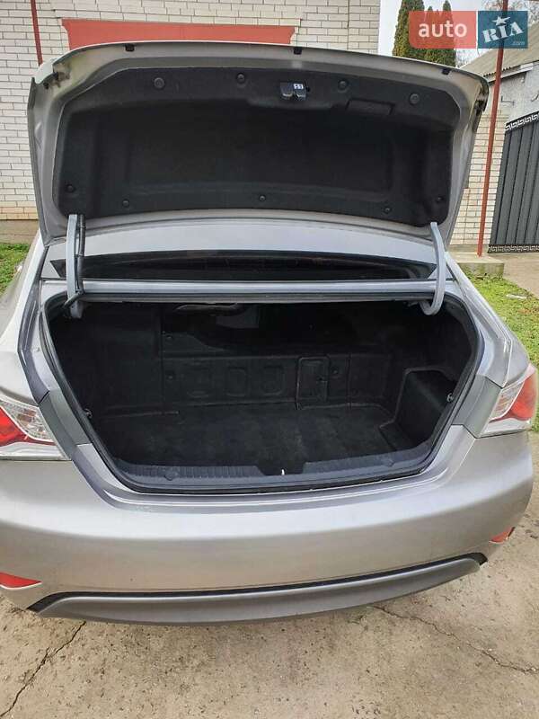 Седан Hyundai Sonata 2013 в Измаиле