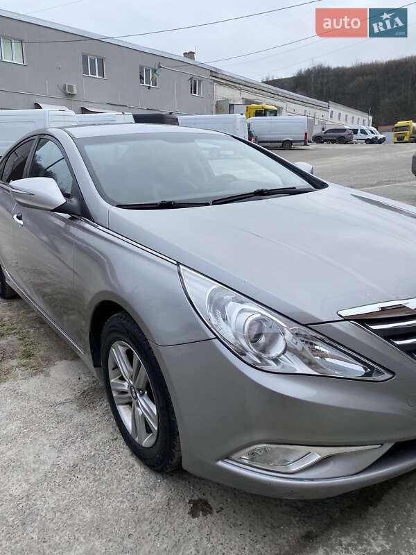 Седан Hyundai Sonata 2014 в Николаеве